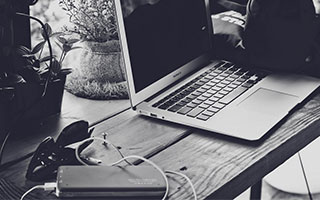 T1教练团队深度解析赛季策略，t1教练换了吗